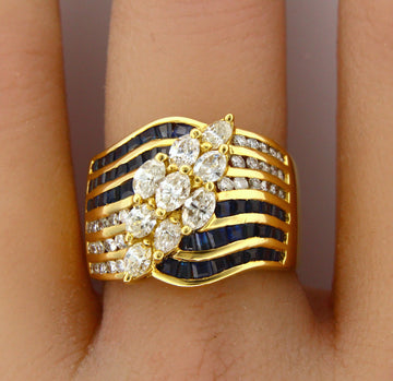 Estate 18K Yellow Gold Blue Sapphire 1.25 ct and Natural Diamond 1.25 ct Ring