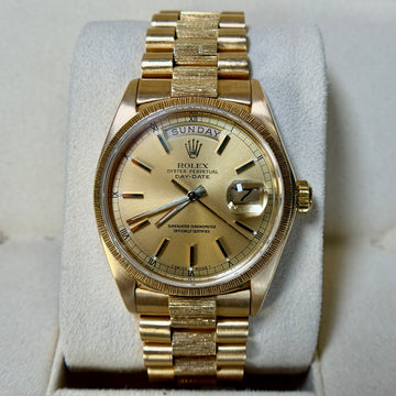 Rolex Day-Date 36 President Bark Finish Champagne Dial 18K Yellow Gold 18038 FULL LINKS Year 1979