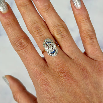 Antique Art Deco Natural Diamond Blue Sapphire Milgrain Ring 18K Yellow Gold and Platinum