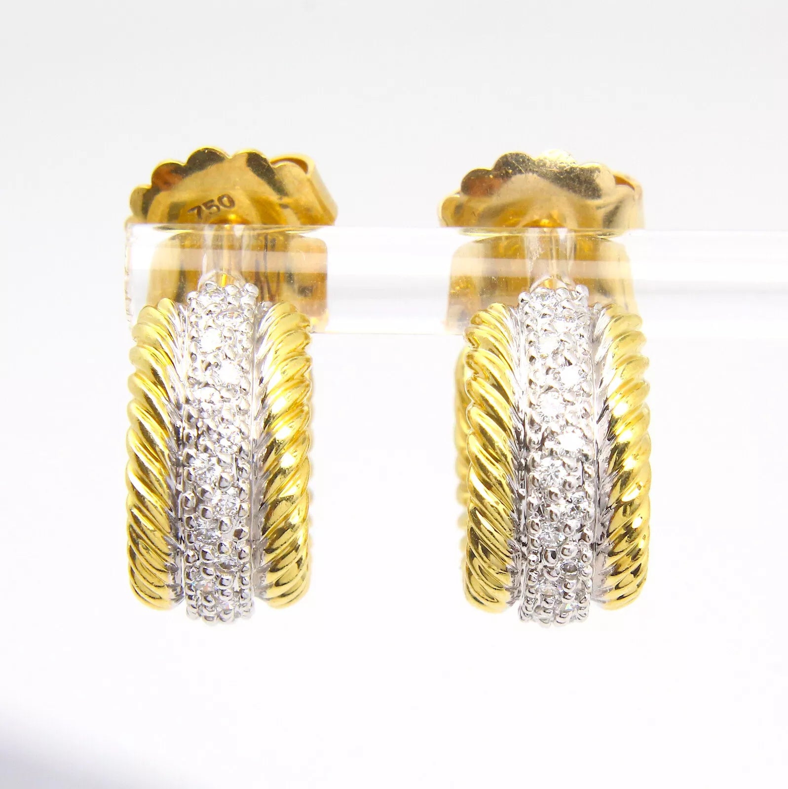 DAVID YURMAN Diamond Huggie Hoop Earrings 0.25 CT 18K Yellow Gold 