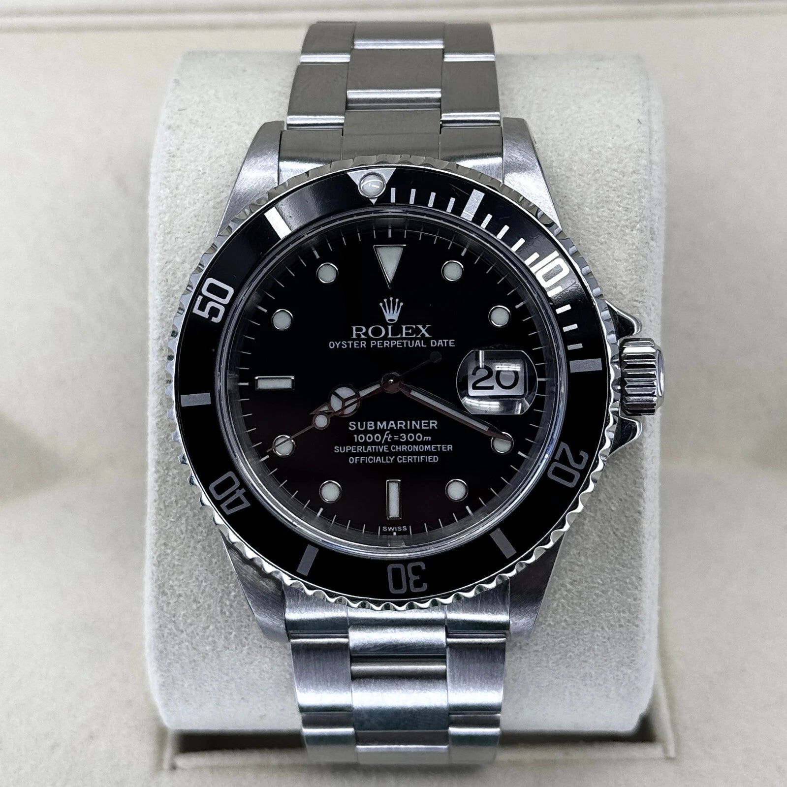 Rolex Submariner Date SWISS Only Dial Black 40mm Steel Oyster 1998 16610 