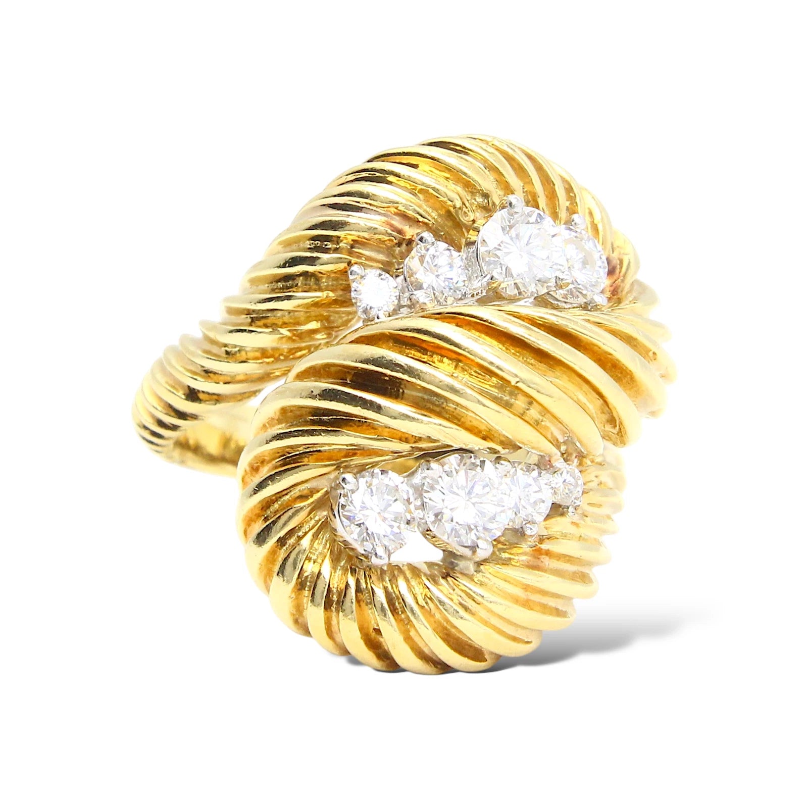 KURT WAYNE Bypass Shrimp Gold Diamond 1.65ct Ribbed Dome Ring 18K Yellow Gold 