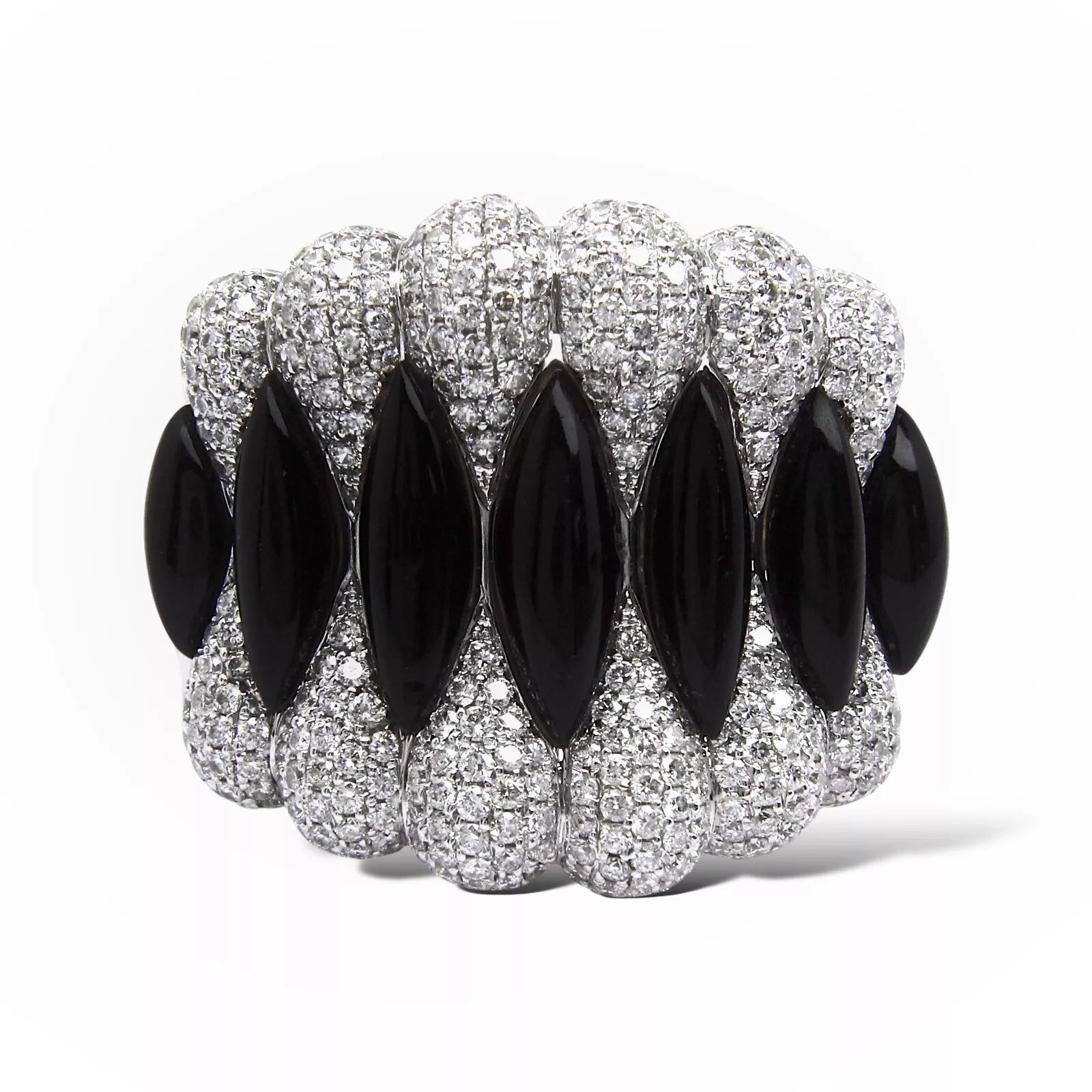 Pavé Diamond and Black Onyx Gold Ring 18K White Gold Size 7 3/4 