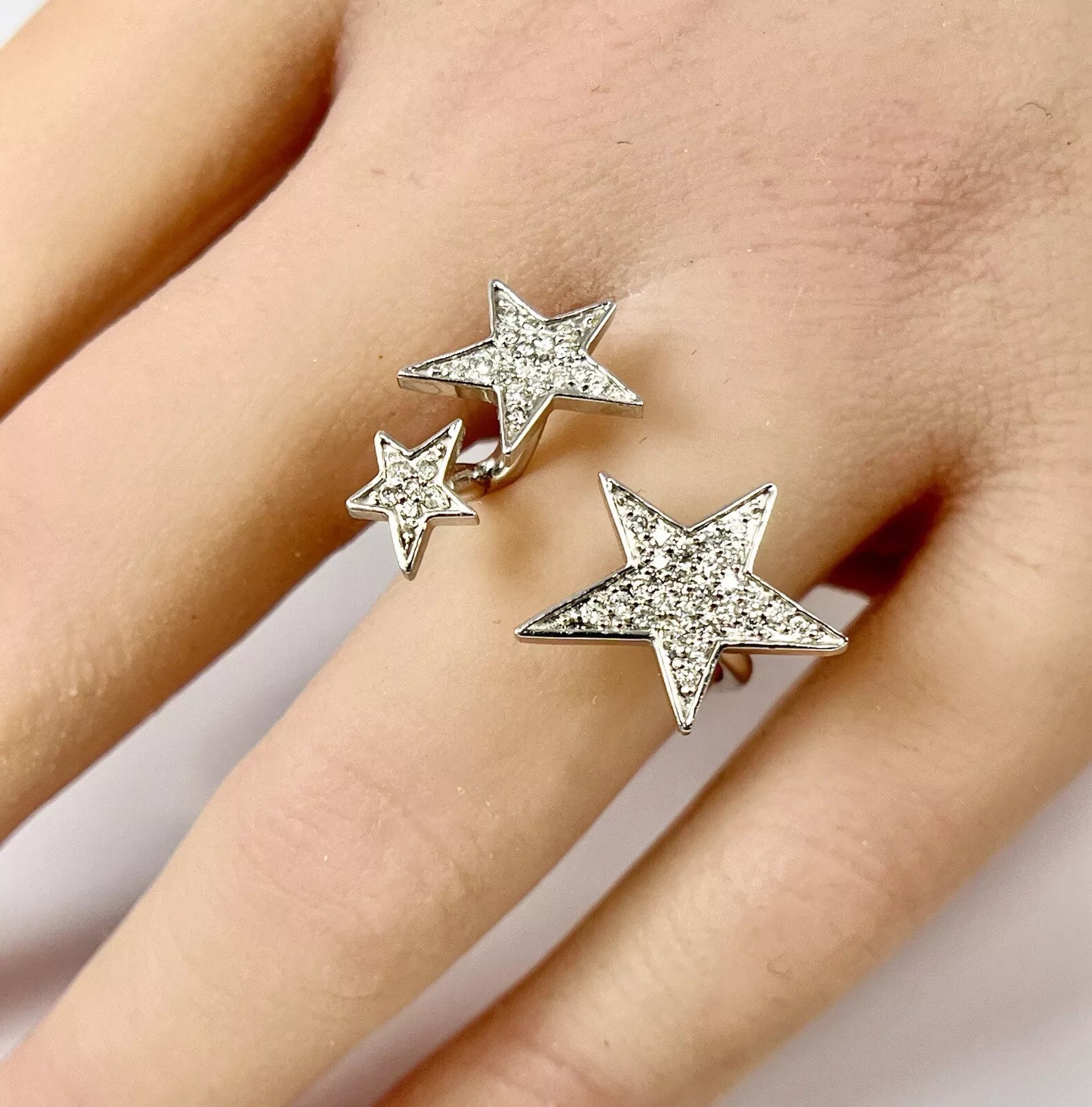 DESIGNER Orianne Collins 18K White Gold Natural Diamond Three Star Ring 