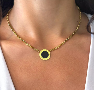 BULGARI BVLGARI Black Onyx Disc Pendant Necklace 18K Yellow Gold 16" Inches